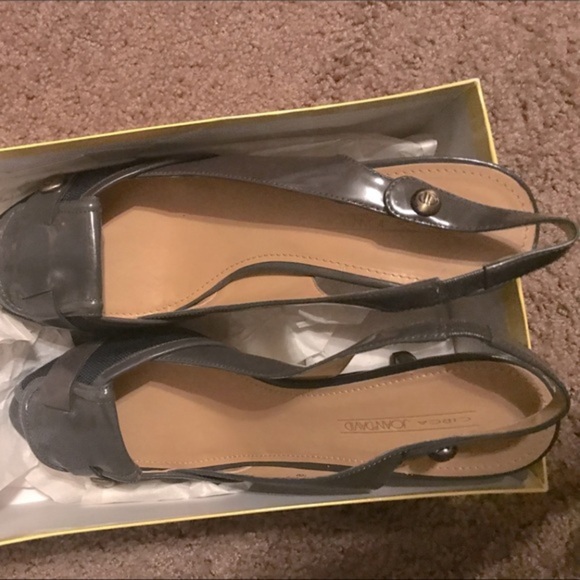 Joan & David gray‎ patent leather khaki slingback peeptoe kitten heels size 10 - Picture 2 of 11